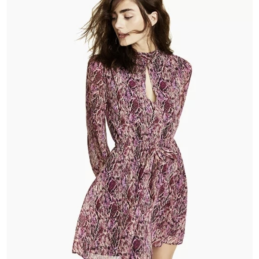 𝅺nwt Bar III Cut Out Back Pink Snake Print Mini Dress L